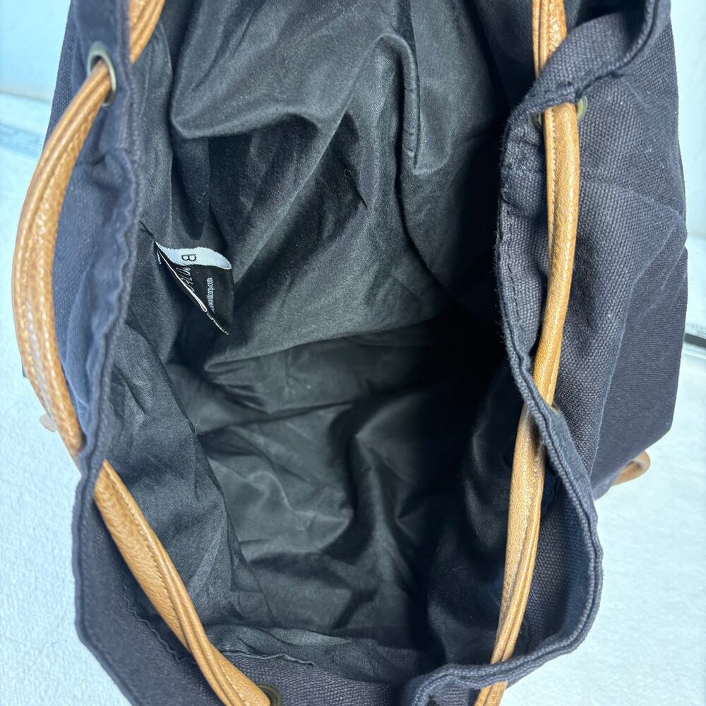 Harry Potter Hogwarts Alumni Gryffindor Backpack 9 3/4 Varsity 2018 - Picture 12 of 16